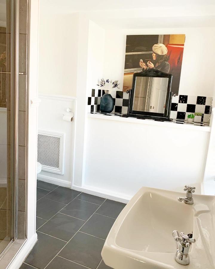 The Traveller'S B&B Louth  Bagian luar foto